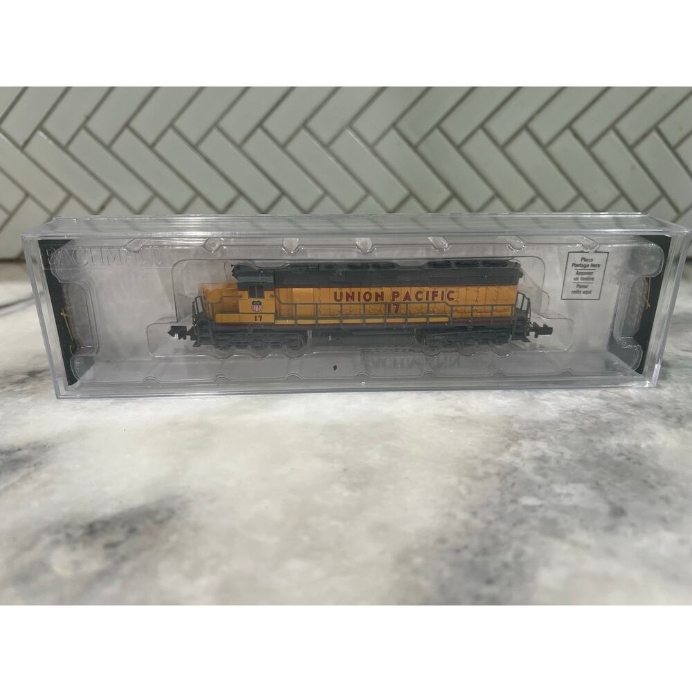 Bachmann Spectrum N Scale Union Pacific C40-8 Diesel Locomotive #9375